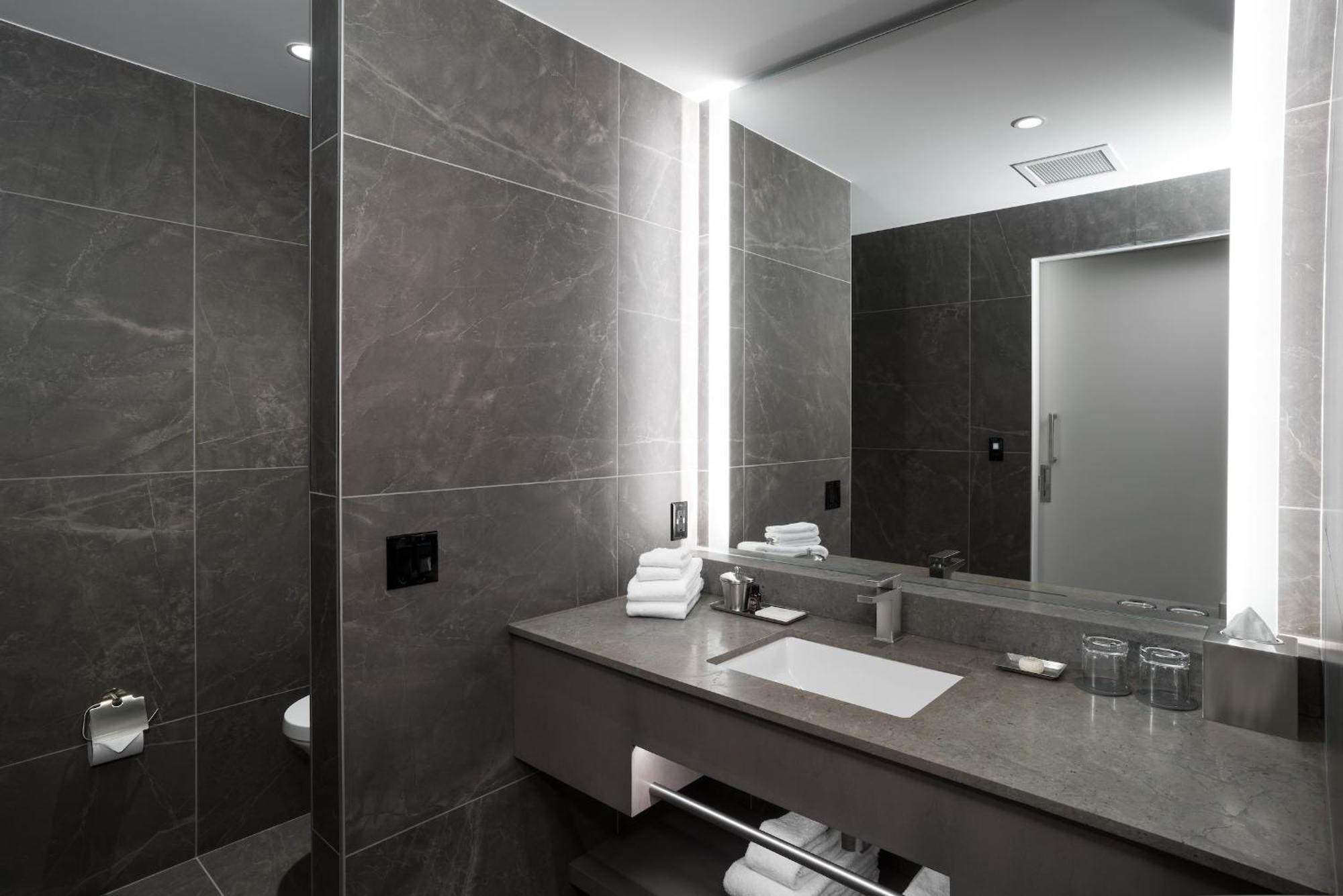 Innovation Hotel Naples Park ภายนอก รูปภาพ